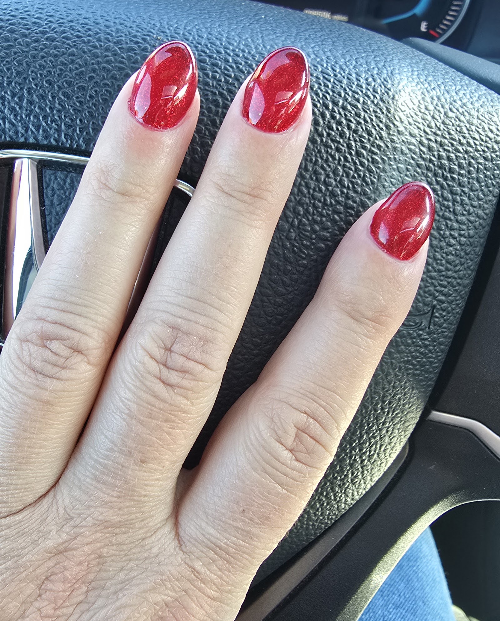 The Nail Loungee logo